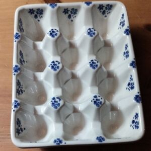 White Ceramic Blue Floral 12-Egg Holder